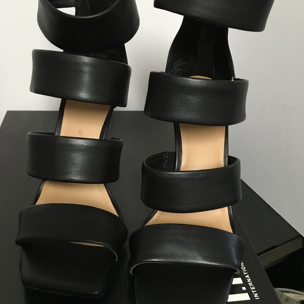 International Concepts Liana Black Strappy Heel Sandals - Picture 5 of 7